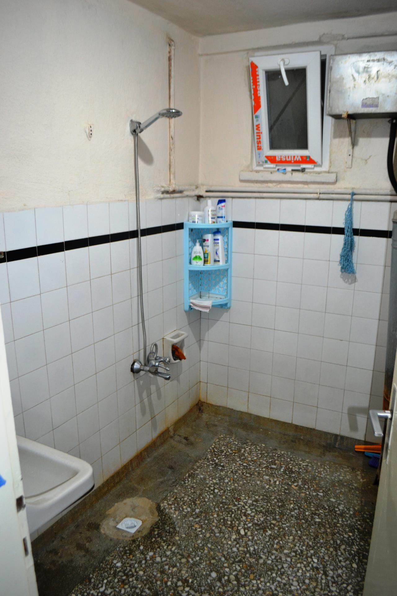 cumhuriyet mahallesinde 3+1 satılık apartman dairesi Safir Emlak Afyon